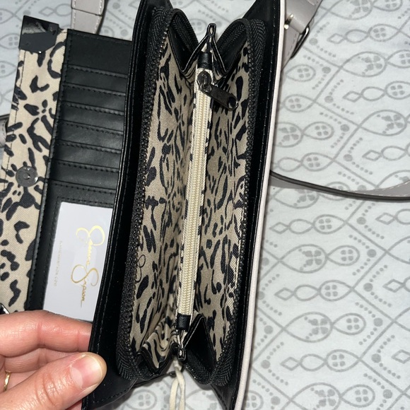 Beautiful Jessica Simpson Backpack and matching wallet. - Picture 6 of 7